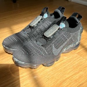 Nike Air Vapormax Flyknit sneakers